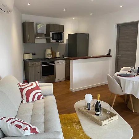 - Le Pied à Terre 3 Porticcio (Corsica)