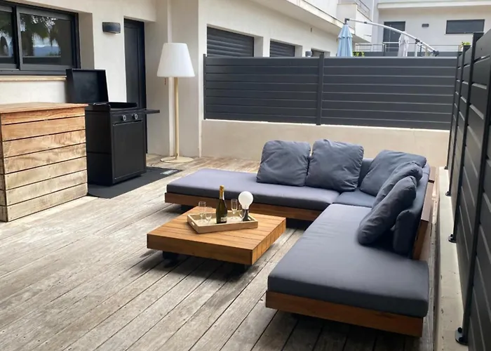 - Le Pied A Terre 3