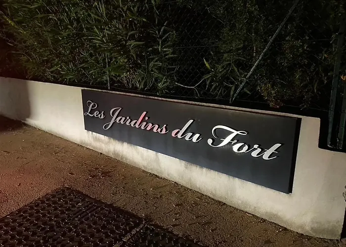 - Le Pied A Terre 3 아파트 포르티씨오