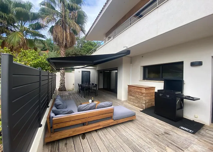 - Le Pied A Terre 3 * 波尔蒂乔