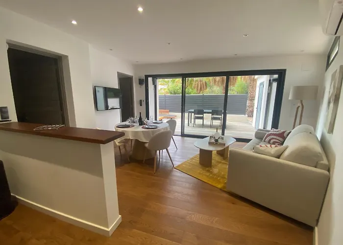 - Le Pied A Terre 3 波尔蒂乔